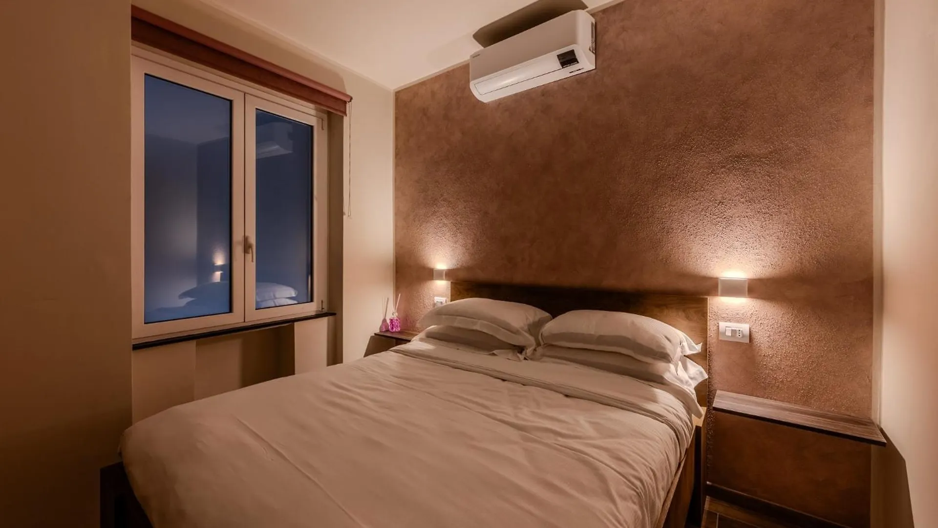 Soziglia Guest Rooms Genoa 0*,  Italy